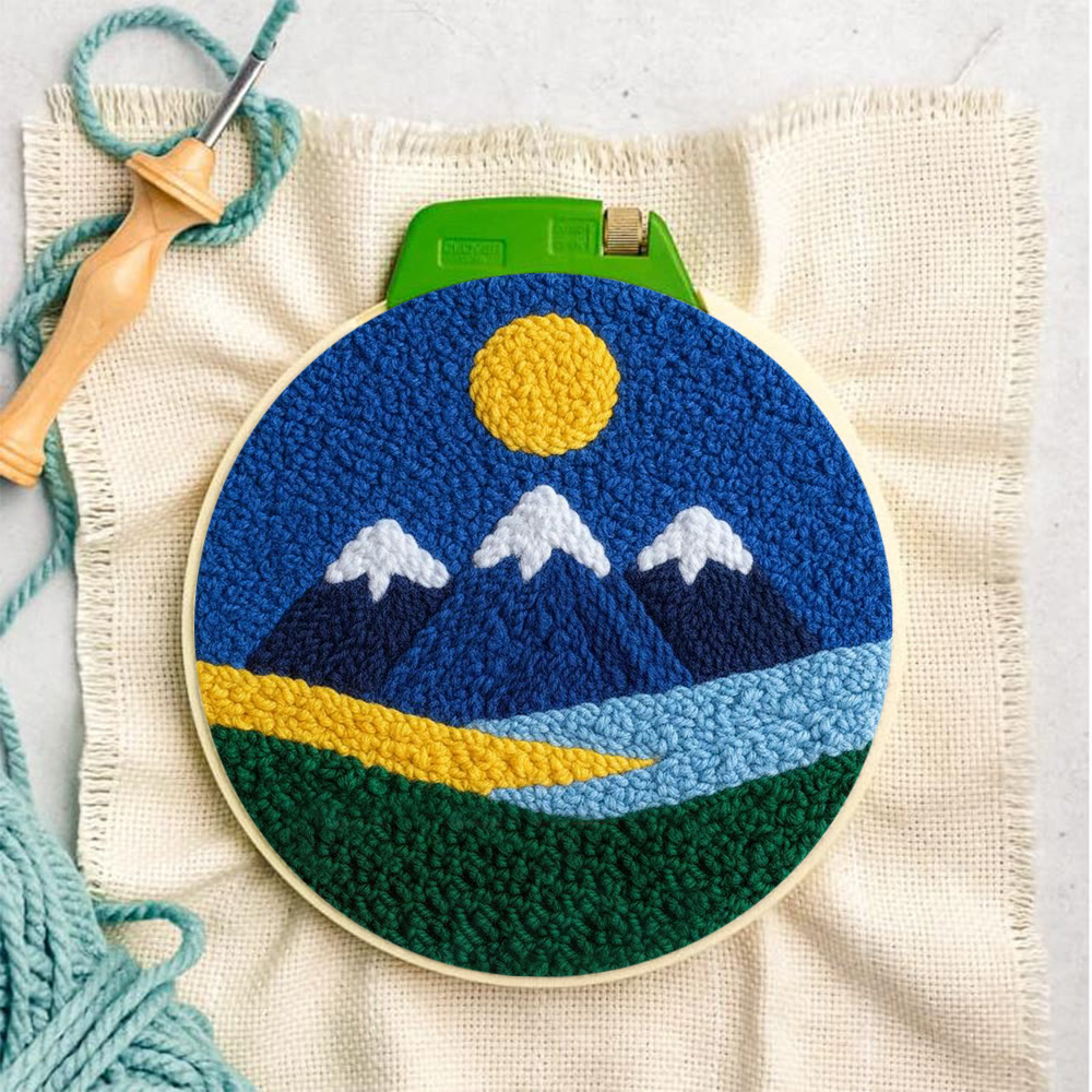 Punch-Needle-Set „Bergtal“ – Landschafts-Garnkunst | Schöne Wanddekoration - image 4