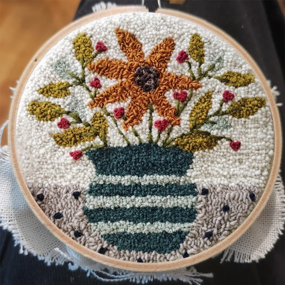 Wunderschöner Blumenstrauß in Vase – Punch-Needle-Set – Exquisite Wanddekoration | Ideal für handgemachte Geschenke - image 3