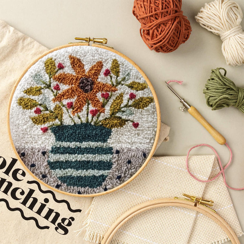 Wunderschöner Blumenstrauß in Vase – Punch-Needle-Set – Exquisite Wanddekoration | Ideal für handgemachte Geschenke - image 8