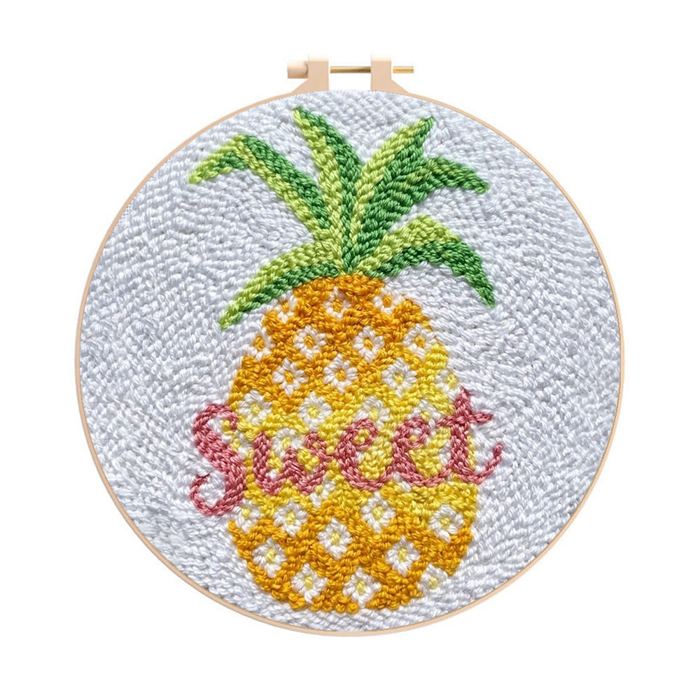 Ananas-Punch-Needle-Set – Kreative Fruchtkunst | Handgefertigter Wohnschmuck - 8-Zoll-Reifenset - image 1