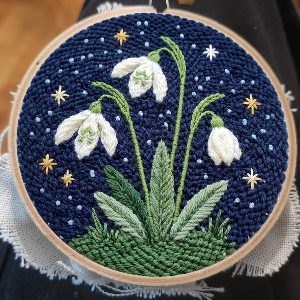 Schneeglöckchen-Punch-Needle-Set – Sternennacht-Wanddeko | DIY-Stickerei für Anfänger - image 2