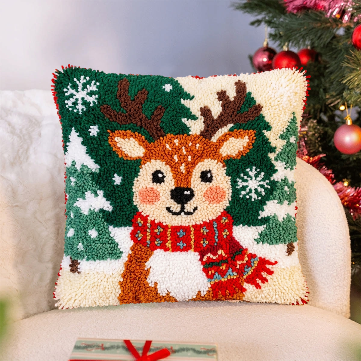 Rubbyoo Knüpfkissen-Set – Niedliches Rentier | DIY-Weihnachtskissenbezug | Ideal als Einzugsgeschenk - image 2