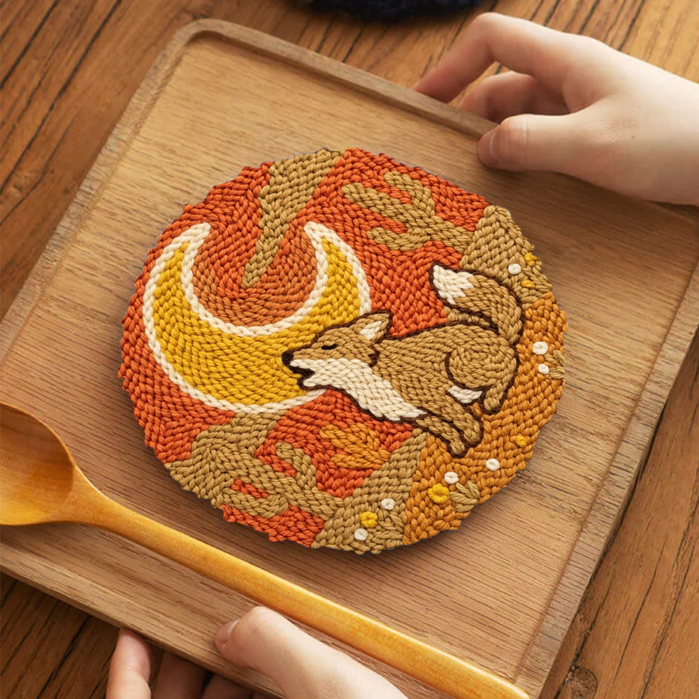 Heulender Wolf unter dem Mond – Punch-Needle-Set – Boho-Stil Nähprojekt | Anfängerfreundliche Tierstickerei - image 11