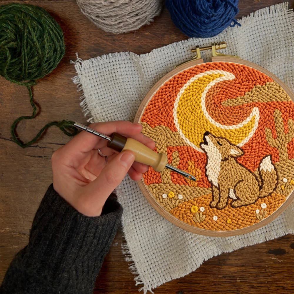 Heulender Wolf unter dem Mond – Punch-Needle-Set – Boho-Stil Nähprojekt | Anfängerfreundliche Tierstickerei - image 5