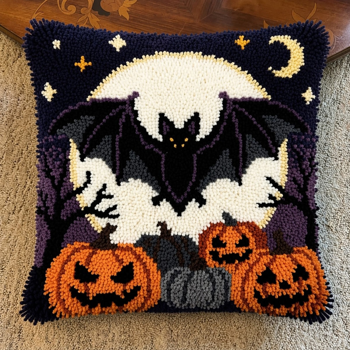 Rubbyoo Knüpfkissen-Set – Fledermäuse im Vollmondlicht | Verspielter Halloween-Anhänger | Perfektes Einzugsgeschenk - image 7