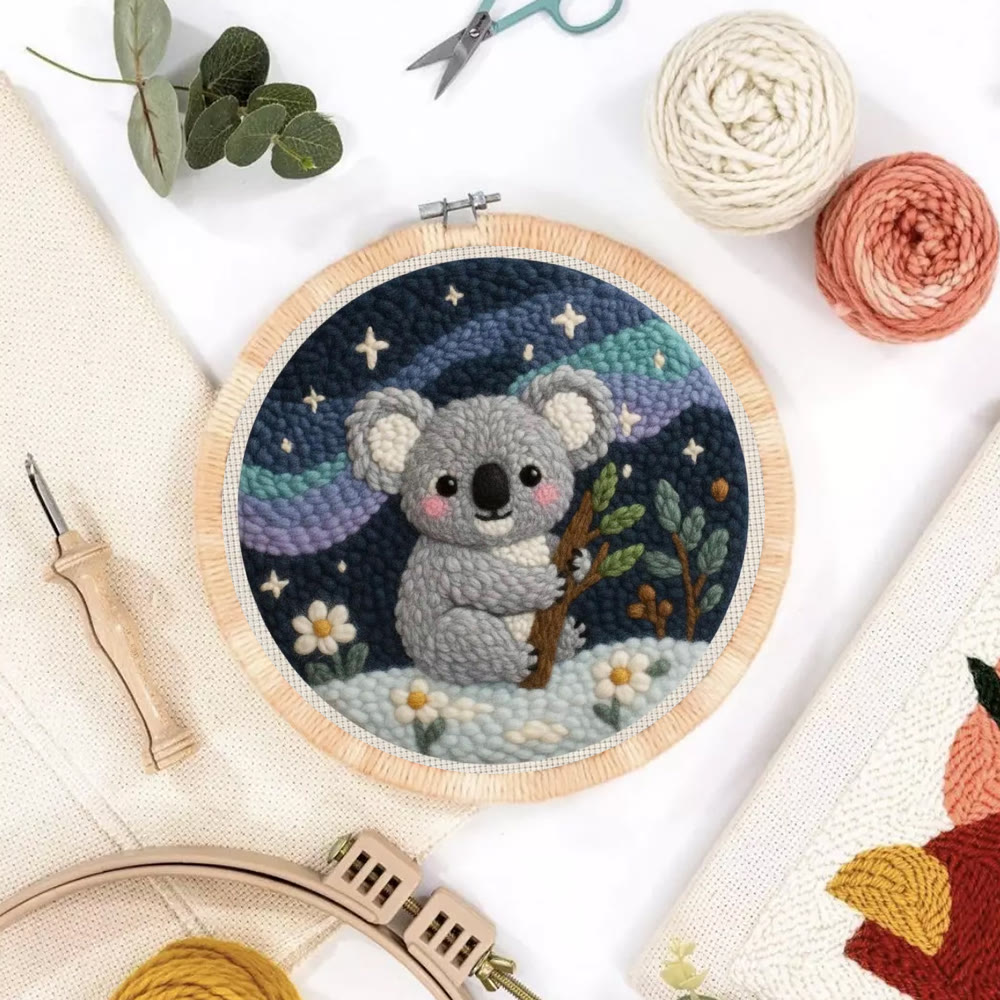 Wunderschönes Koala-Punch-Needle-Set – Handgemachte, gemütliche Schreibtischdeko | Niedliches Nähset für Kinder - image 5