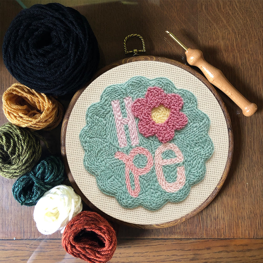 Punch-Needle-Set „Hoffnungsvolle Blumen“ – Einzigartiges mintgrünes Handarbeitsset | Gemütliches Untersetzer-Set für Zuhause - image 8