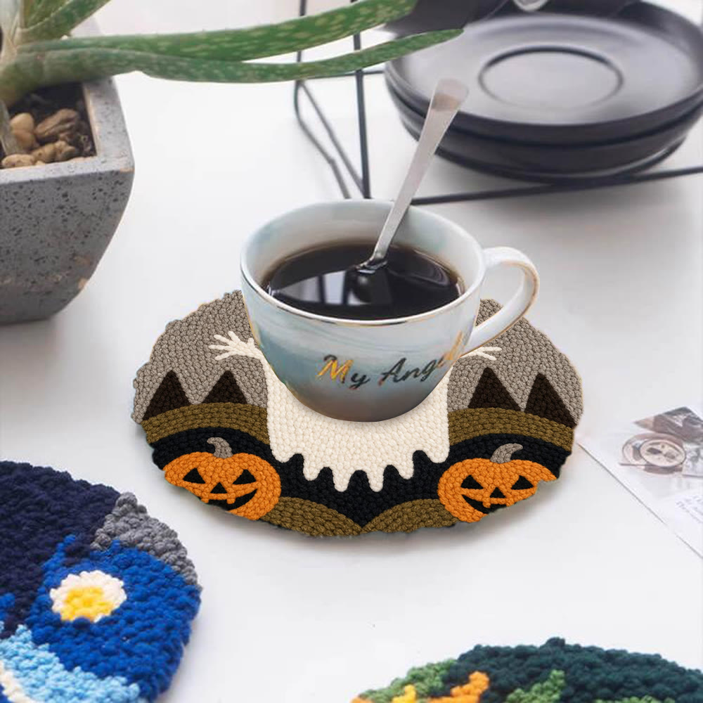 Halloween-Nacht-Horror-Punch-Needle-Set – Verspielte Wanddekoration | Liebevolles DIY-Halloween-Geschenk - 5-Zoll-Untersetzer-Set - image 12