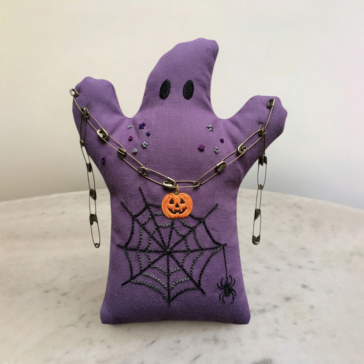 Rubbyoo Geister-Stickset – Kürbis-Spinnennetz | Vintage-Halloween-Geschenk für Anfänger | Festliche Dekoration für Zuhause - 6-Zoll-Reifen-Set - image 1