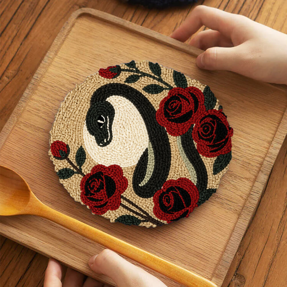 Schlangen- und Rosen-Punch-Needle-Set – Anfängerfreundliche gotische Stickerei | Ästhetische florale Wandkunst - image 11