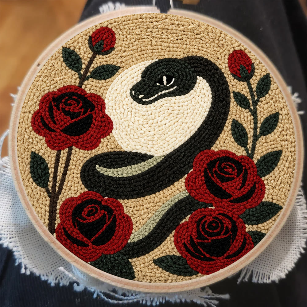 Schlangen- und Rosen-Punch-Needle-Set – Anfängerfreundliche gotische Stickerei | Ästhetische florale Wandkunst - image 2