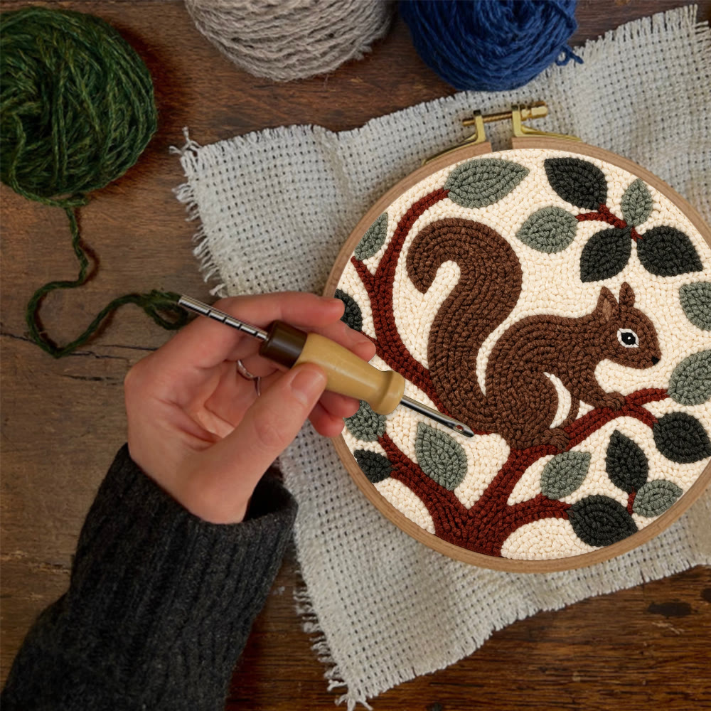 Eichhörnchen-Punch-Needle-Set – Handgenähtes, getuftetes neues Hobby | Wunderschönes Geschenk mit Tiermotiven für Kinder - image 8