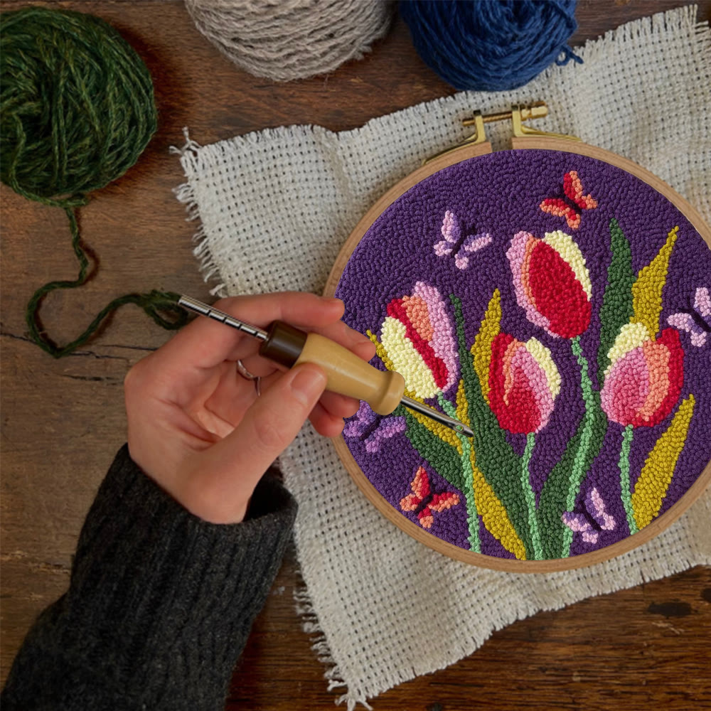 Schmetterlinge und Tulpen – Punch-Needle-Set – Einzigartige Stickstickerei | Schönes, handgemachtes Geschenk für Mama - image 6