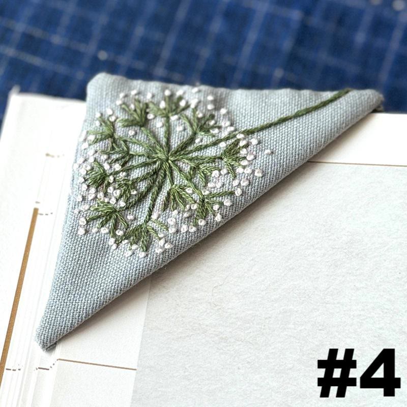 Dreieckiges Lesezeichen-Stickset | Lesezeichen mit Blumenmuster | Geschenk für Bücherliebhaber - #4 - image 7