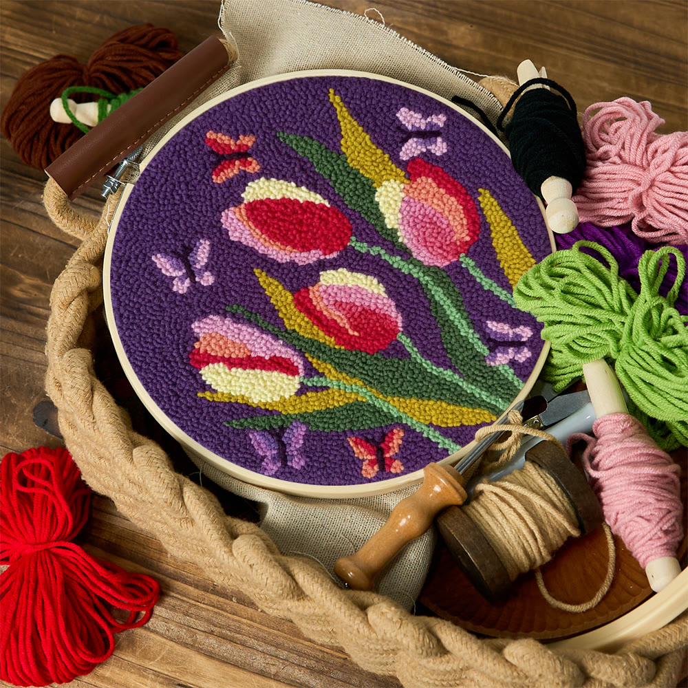 Schmetterlinge und Tulpen – Punch-Needle-Set – Einzigartige Stickstickerei | Schönes, handgemachtes Geschenk für Mama - image 9