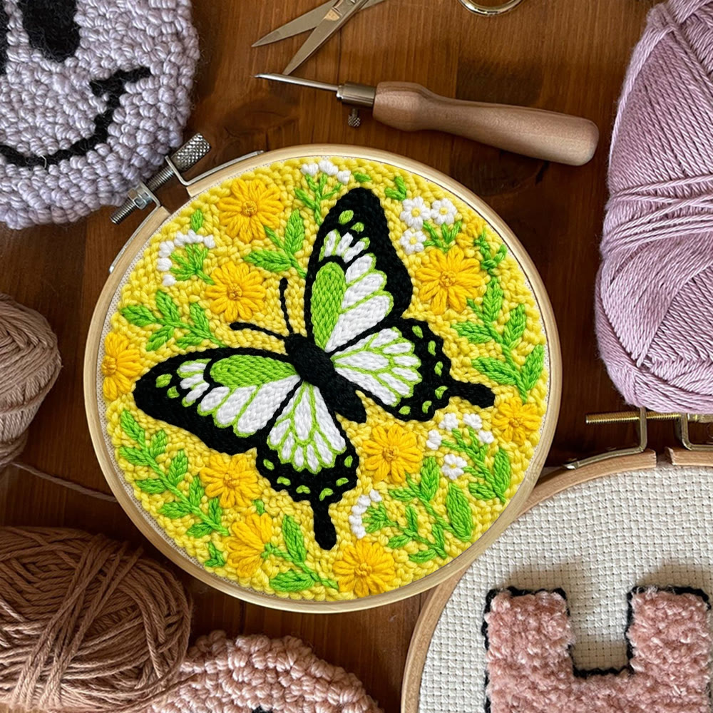 Lebendiges Frühlings-Punch-Needle-Set – Ästhetisches Schmetterlings- und Gänseblümchenmotiv | Nützliches, handgemachtes Einzugsgeschenk - image 10