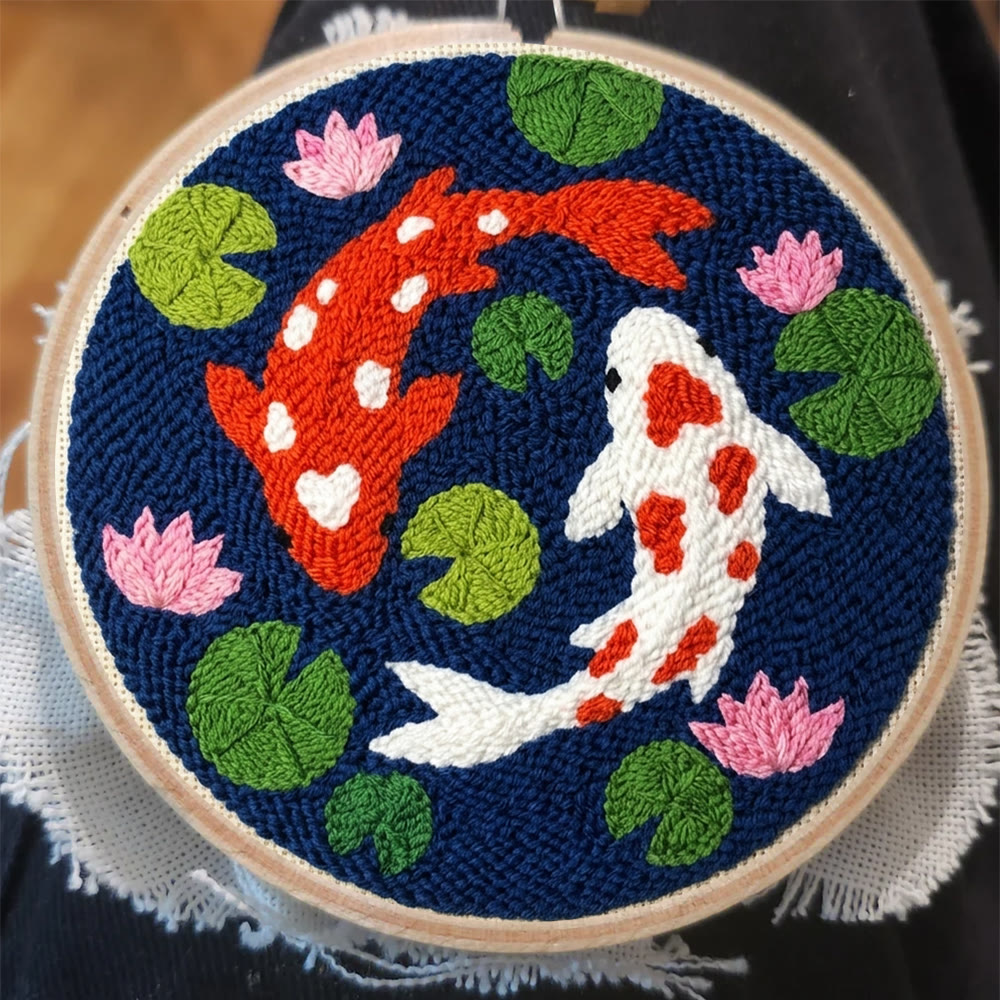 Doppel-Koi-Punch-Needle-Set – Buntes Cartoon-Muster | Geeignet für Kinder zum Selbermachen - image 3