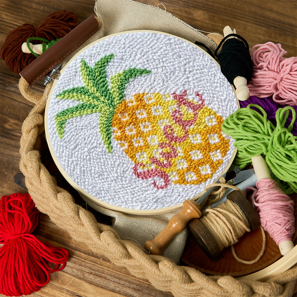 Ananas-Punch-Needle-Set – Kreative Fruchtkunst | Handgefertigter Wohnschmuck - image 2