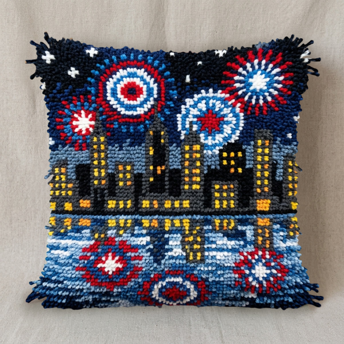 Rubbyoo Knüpfkissen-Set – Stadtlandschaft bei Nacht | Geschenk zum 250. Jahrestag der USA | Patriotische Wohnaccessoires - image 4