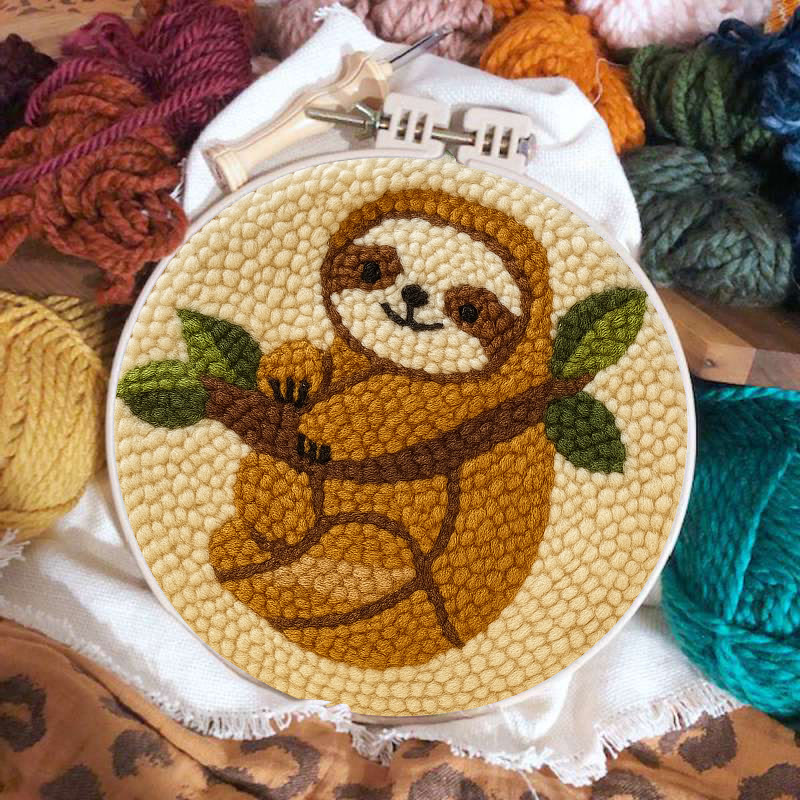 Kletterndes Faultier-Punch-Needle-Set – Entzückendes Tierhandwerk | DIY-Schreibtischdekor - image 7