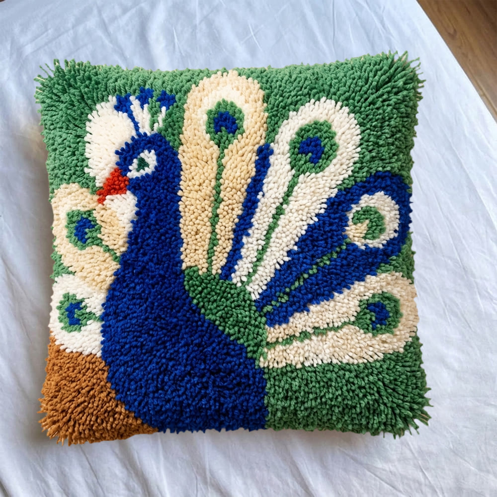 Rubbyoo Knüpfkissen-Set – Eleganter Pfau | Sofakissenbezug | Gestepptes Wohnaccessoire - image 8