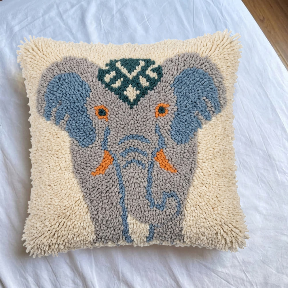 Rubbyoo Knüpfkissen-Set – Blauer Elefant | Tierkissenbezug | Schöne Zimmerdekoration - image 4