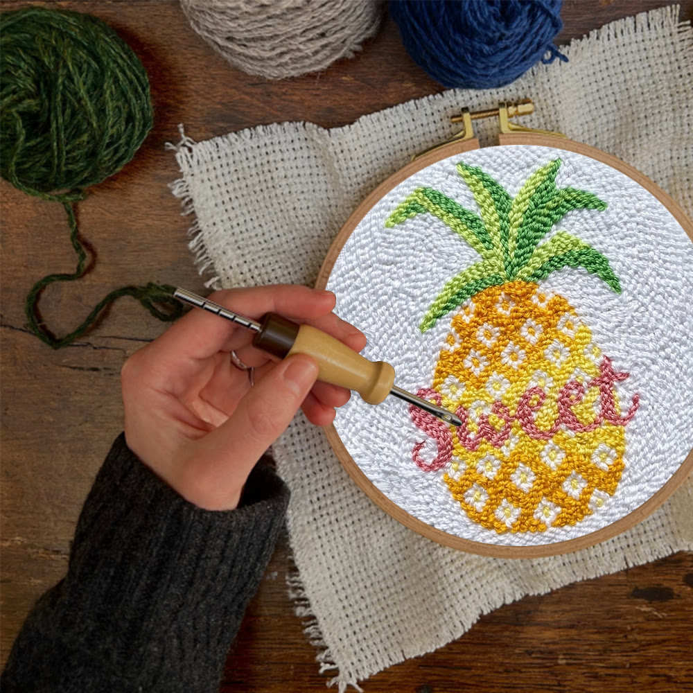 Ananas-Punch-Needle-Set – Kreative Fruchtkunst | Handgefertigter Wohnschmuck - image 5