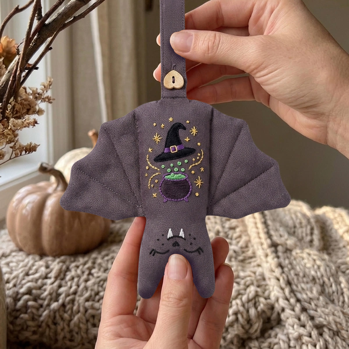 Rubbyoo Fledermaus-Stickset – Hexenkessel | Hexenhafte Halloween-Bastelidee für Anfänger | Festliche Kinderzimmerdeko - image 4