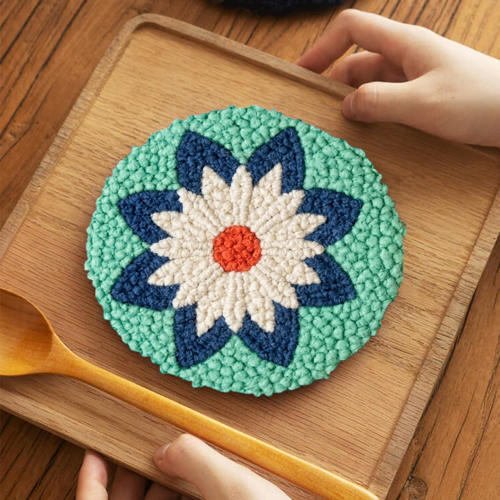 Geometrisches Punch-Needle-Set – DIY-Bastelprojekt für Anfänger | Ornament aus weichem Garn - 5-Zoll-Untersetzer-Set - image 12