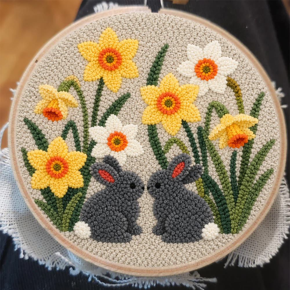 Narzisse und Hase Punch Needle Set – Florale Handstickerei im Stickrahmen | DIY-Kinderzimmerdeko - image 5