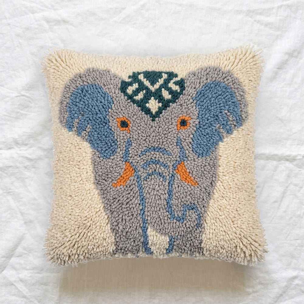 Rubbyoo Knüpfkissen-Set – Blauer Elefant | Tierkissenbezug | Schöne Zimmerdekoration - image 5