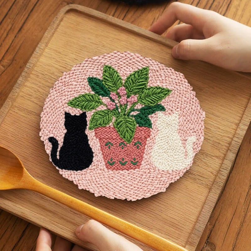 Punch-Needle-Set mit schwarz-weißer Katze – Einzigartige rosa Wohndekoration | Kreatives Einzugsgeschenk - image 8