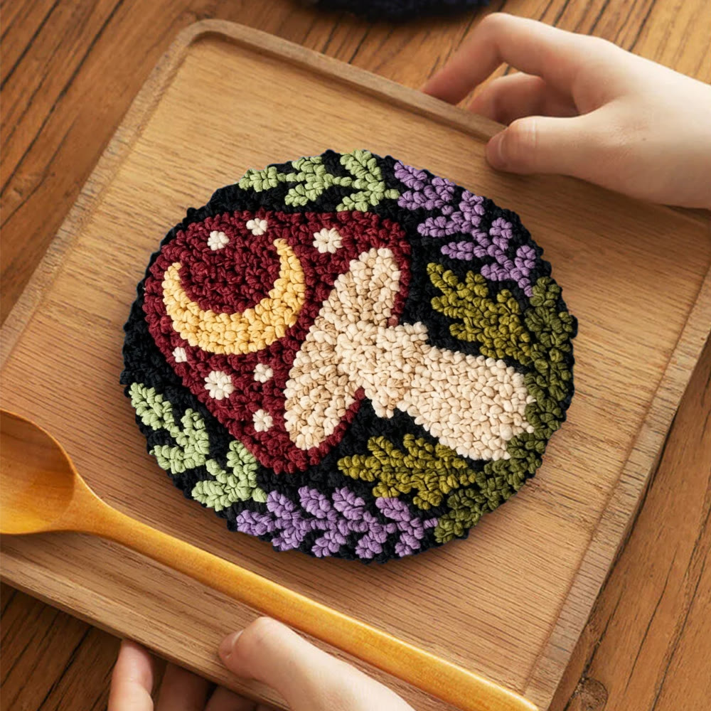 Gotischer Wald – Punch-Needle-Set – Nähprojekt für Anfänger | Verspieltes Pilz- und Blumenmotiv - image 10