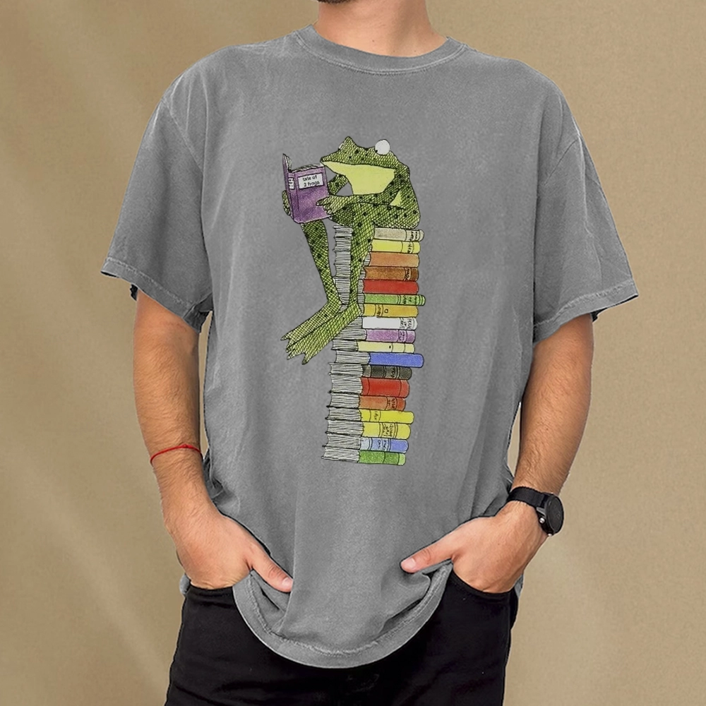 Pagewings A Reading Frog Unisex Washed T-shirt