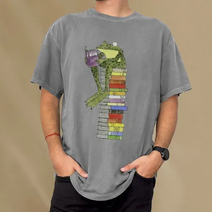Pagewings A Reading Frog Unisex Washed T-shirt