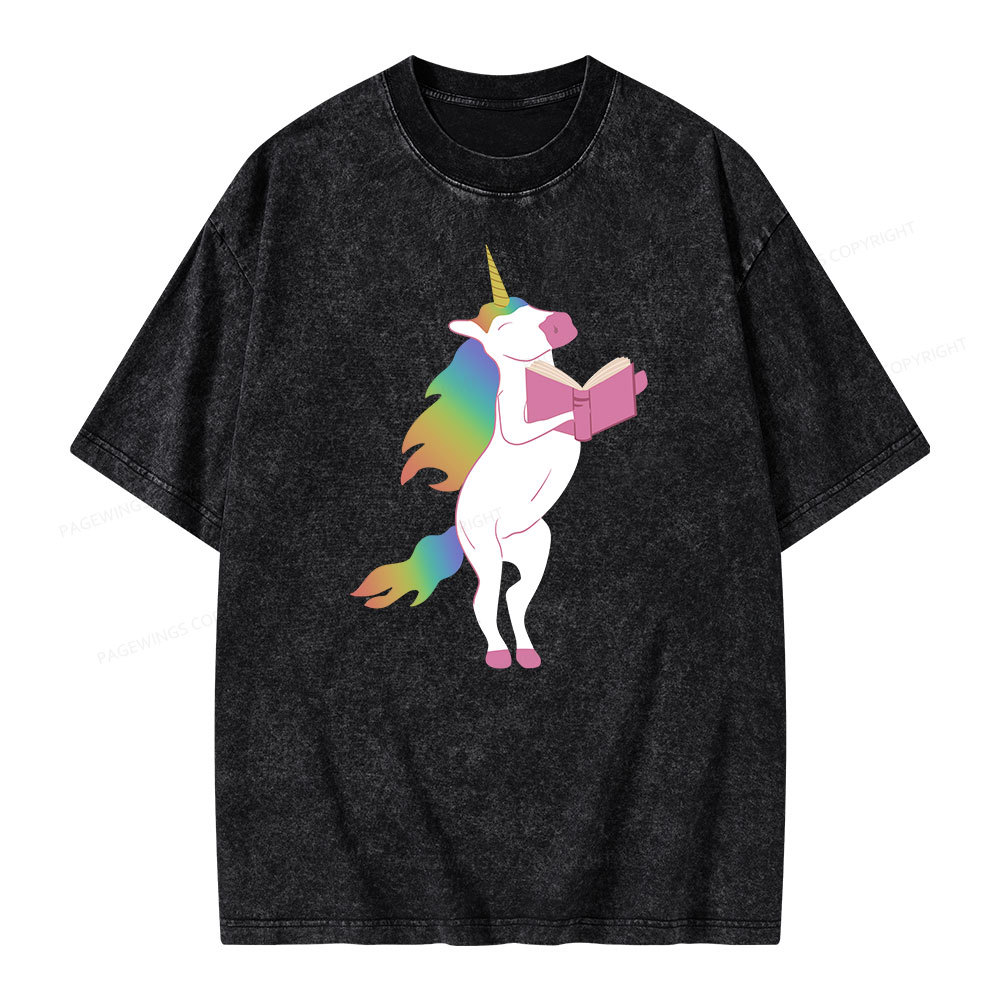 Pagewings Beautiful Unicorn Reading Books on Women's Cropped Unisex Washed T-shirt