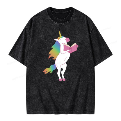 Pagewings Beautiful Unicorn Reading Books on Women's Cropped Unisex Washed T-shirt