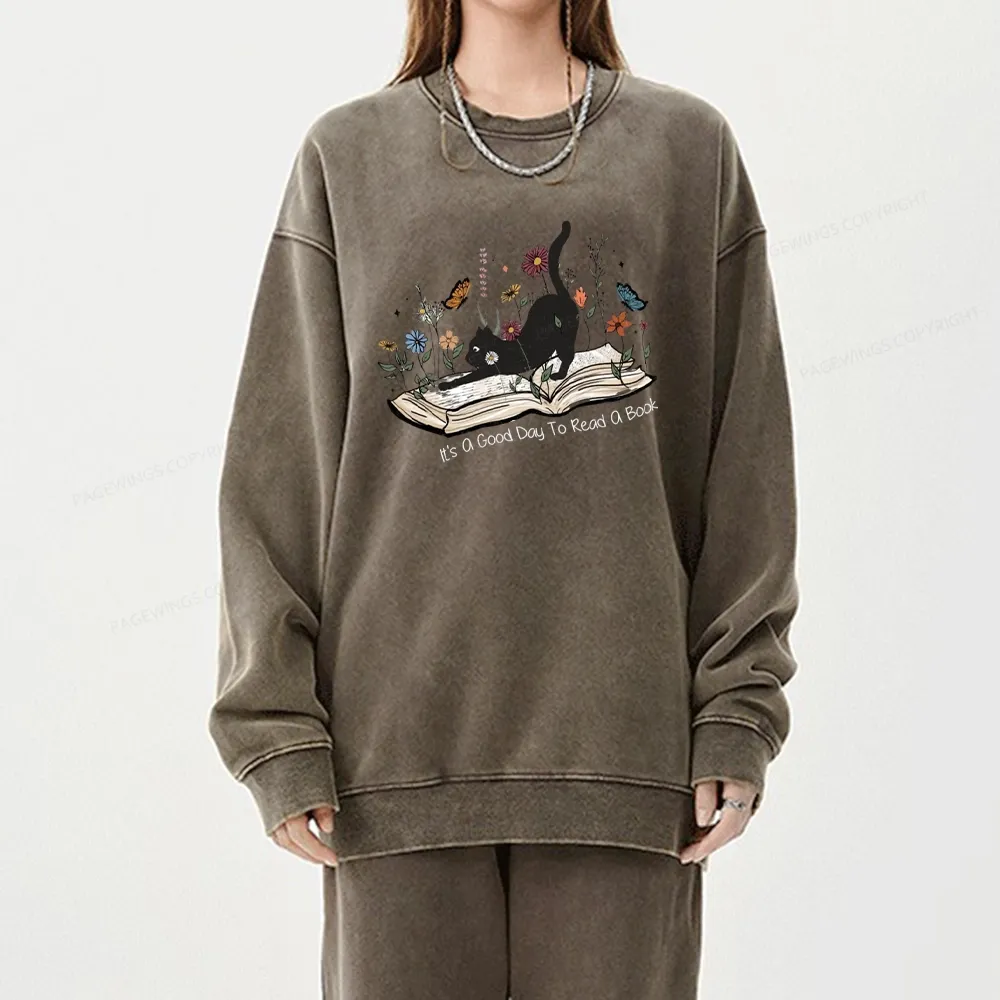 Pagewings It’s A Good Day To Read A Boo Unisex Washed Sweatshirt