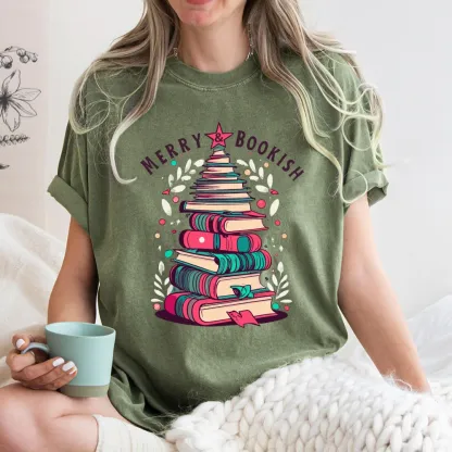 Pagewings Merry & Bookish Christmas Unisex Washed T-shirt