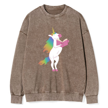 Pagewings Beautiful Unicorn Reading Books on Women's Cropped Unisex Washed Sweatshirt