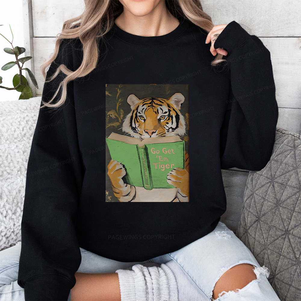 Pagewings Motivational Tiger Reading Unisex Classic Sweatshirt