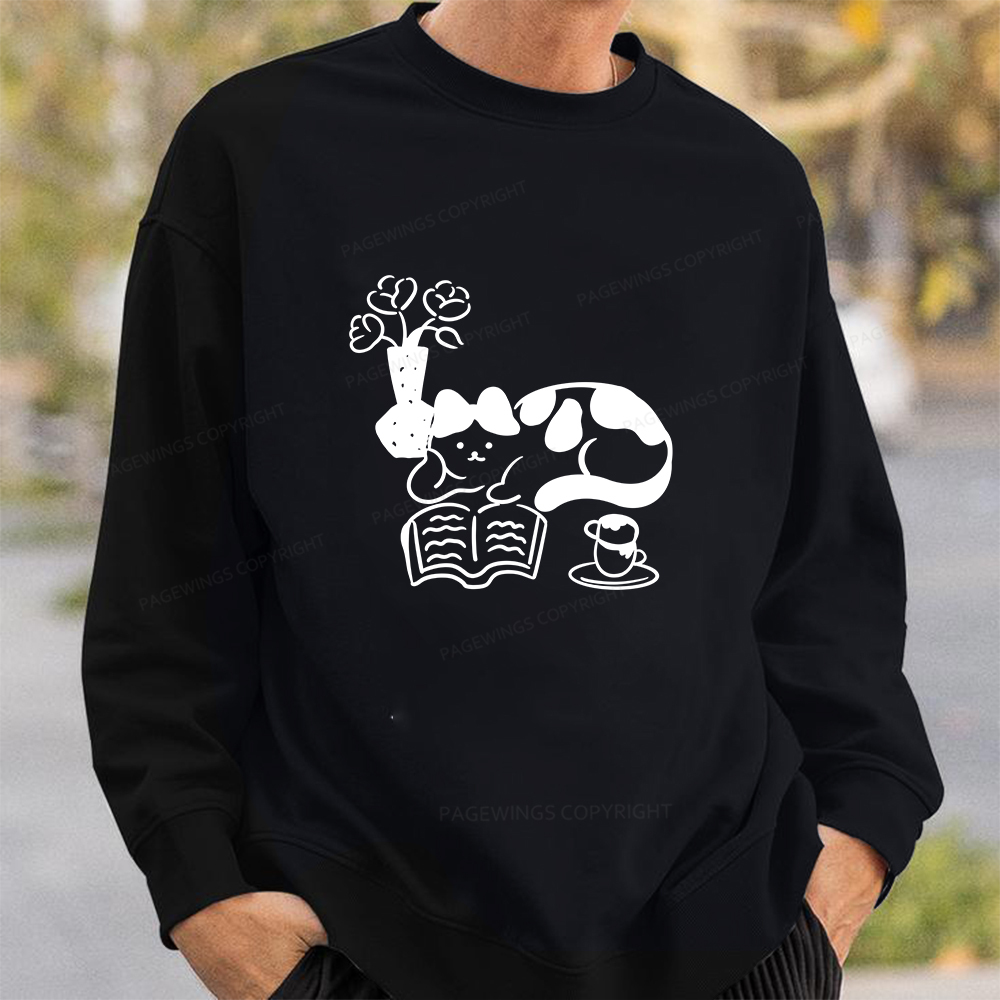 Pagewings The Cat Who Loves Reading Unisex Classic Sweatshirt