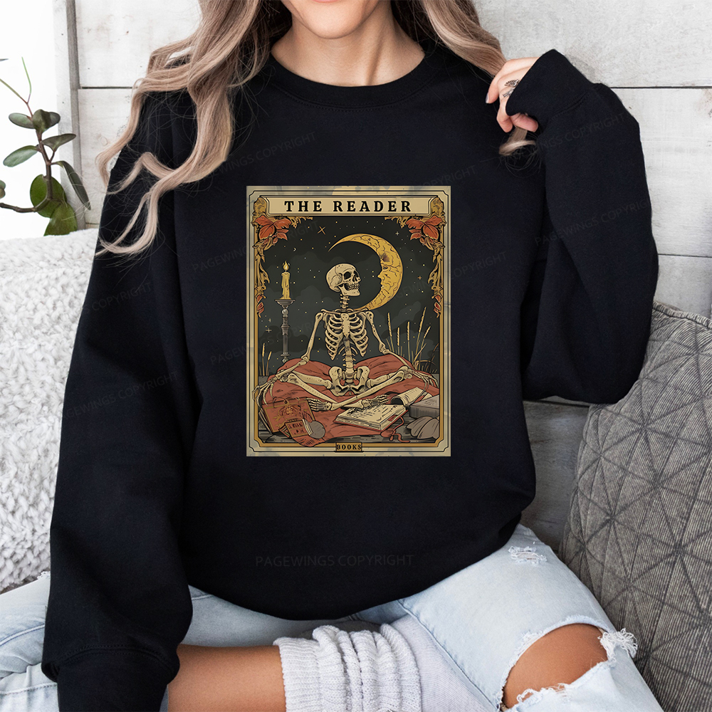 Pagewings The Reader Tarot Card Unisex Classic Sweatshirt