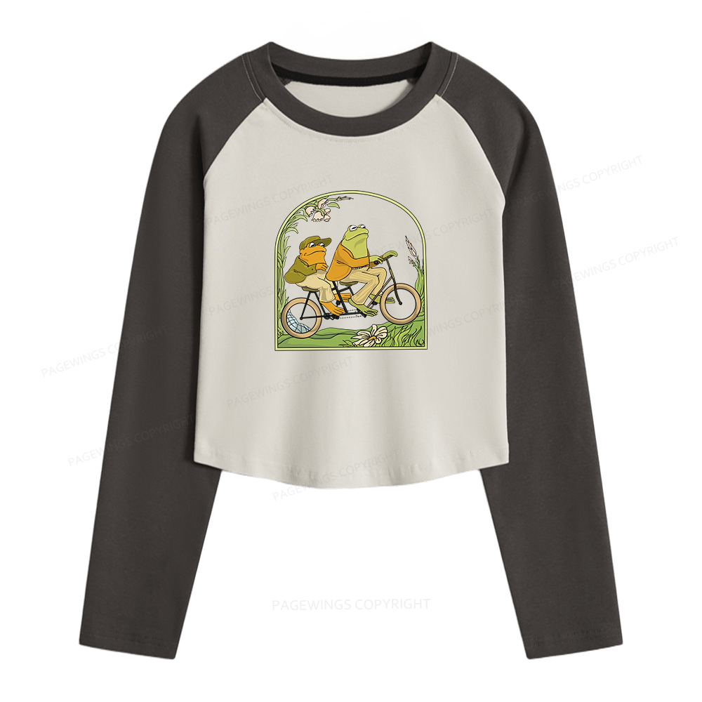 Pagewings Frog And Toad Book Vintage Women Long Sleeve Crop Raglan T-shirt