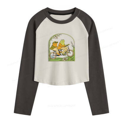 Pagewings Frog And Toad Book Vintage Women Long Sleeve Crop Raglan T-shirt
