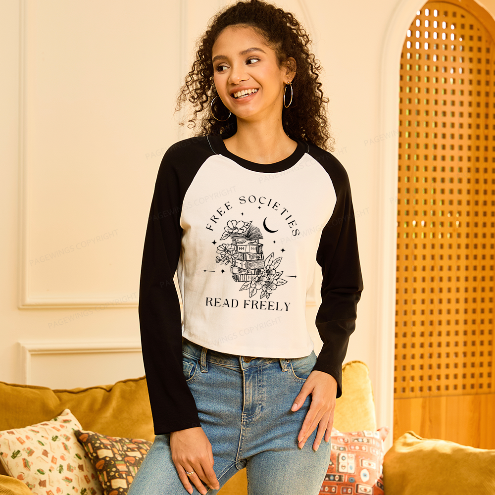 Pagewings Free Societies Read Freely Comfort Colors Women Long Sleeve Crop Raglan T-shirt