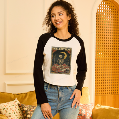 Pagewings The Reader Tarot Card Women Long Sleeve Crop Raglan T-shirt