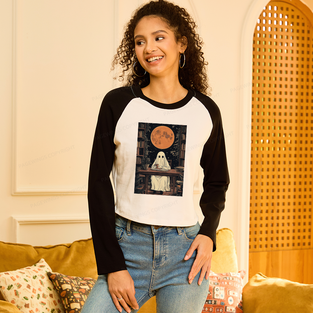 Pagewings Halloween Ghost Books Coffee Women Long Sleeve Crop Raglan T-shirt