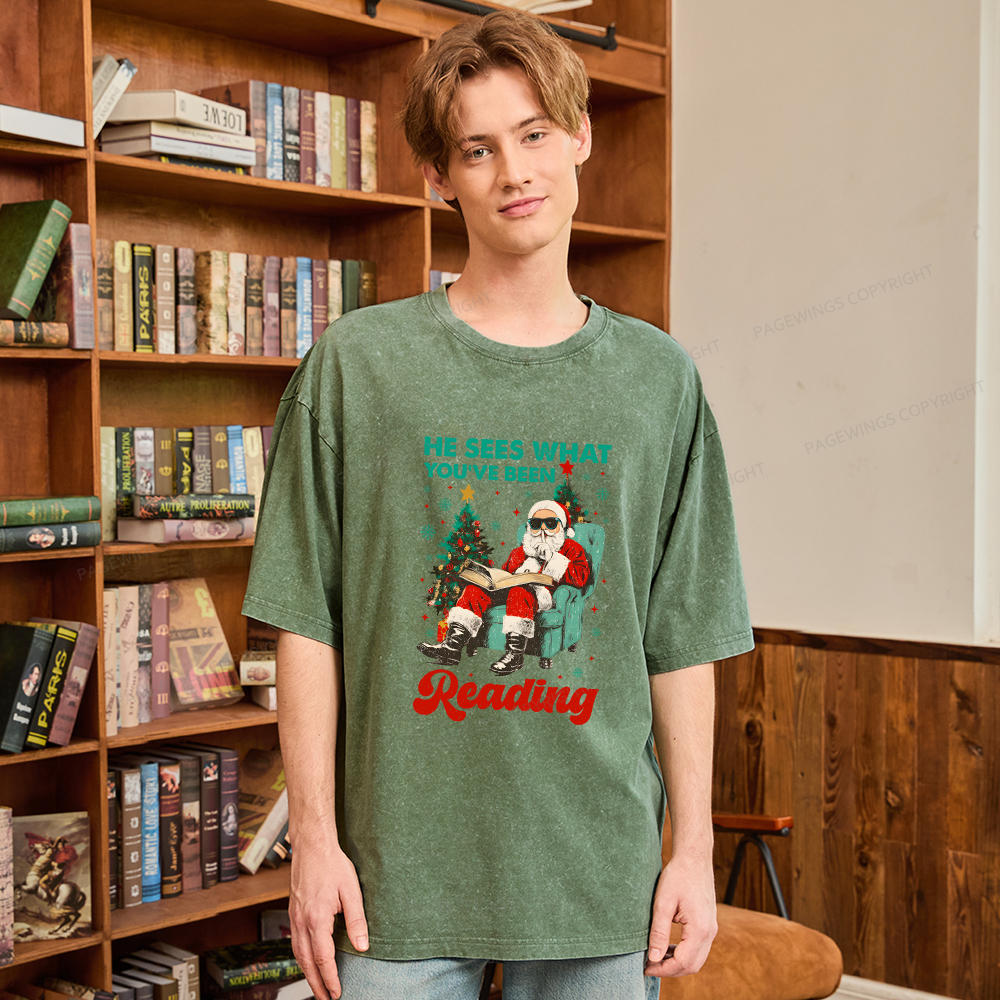 Pagewings Christmas Reading Unisex Washed T-shirt