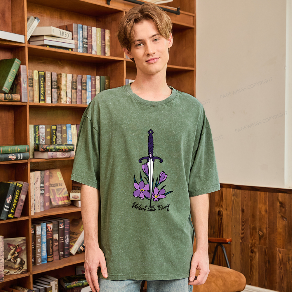 Pagewing ‘’Violent Little Thing" Fourth Wing MC Classic T-Shirt Unisex Washed T-shirt